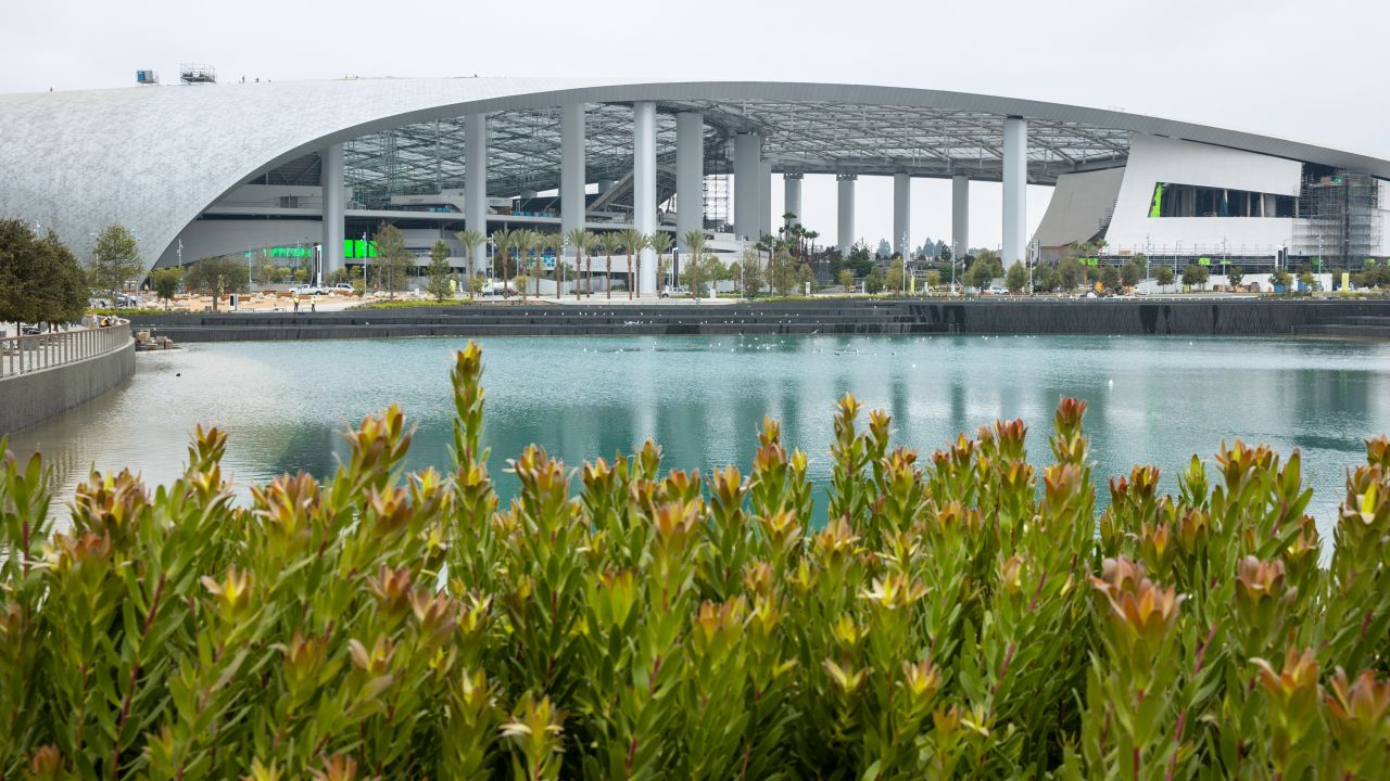 This NFL Super Stadium is Ready for Kickoff on Science Channel and  Discovery, DNews