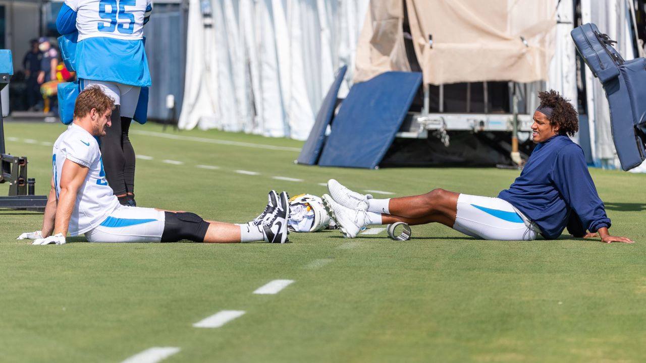 Photo: Chargers Herbert Celebrates a First Down at SoFi Stadium -  LAP20231001804 