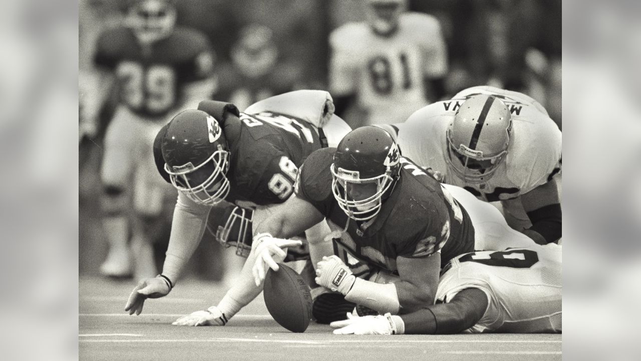 14,949 Raiders Vs Chiefs Photos & High Res Pictures - Getty Images