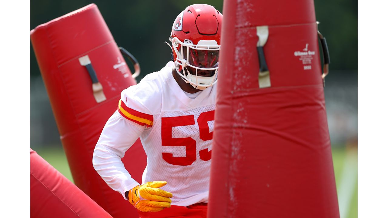 New-look Chiefs offensive line curating chemistry during offseason workouts