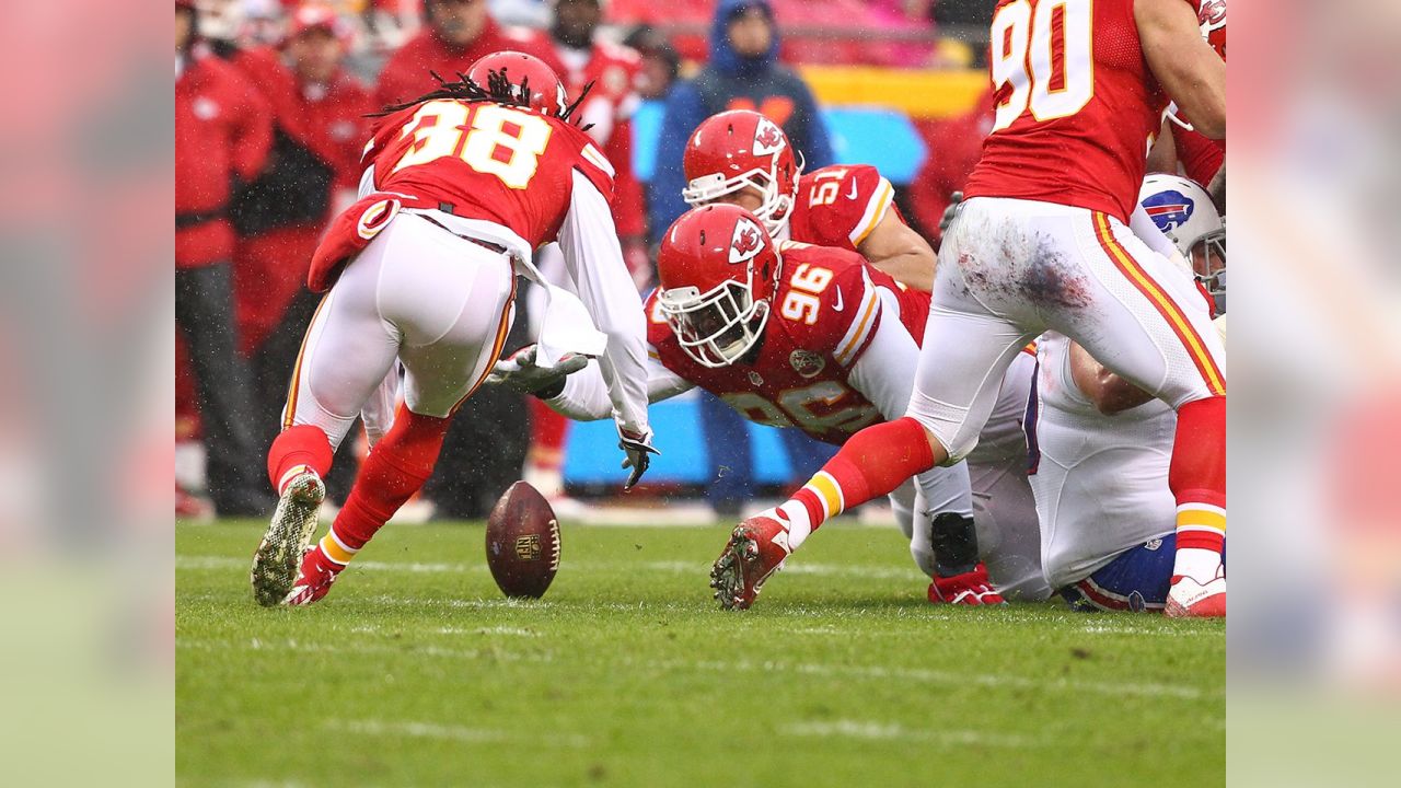 Chiefs Sign Jaye Howard To Two-Year Deal