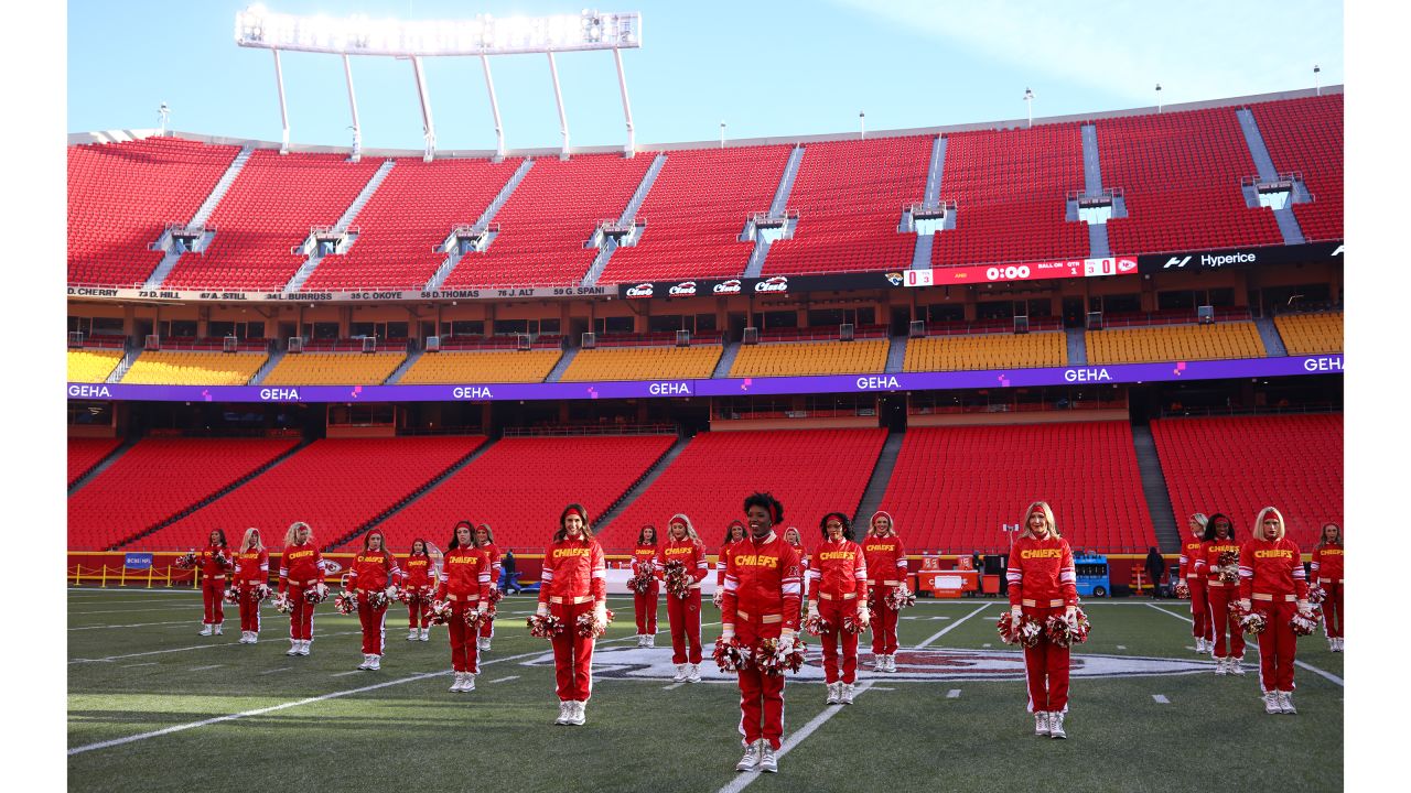 Photos: Chiefs Cheer and Entertainment from Week 10 vs. Jacksonville Jaguars