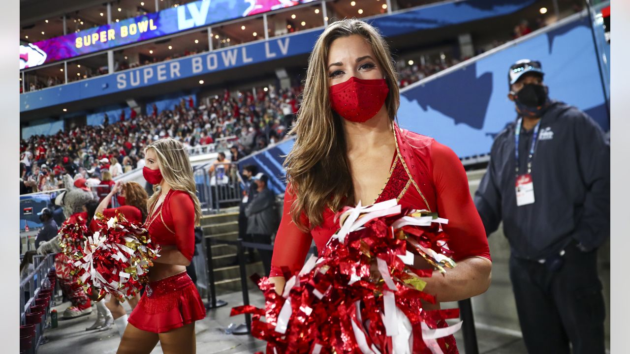 Fans Go Wild on Chiefs Cheerleaders Touching Down in Germany Amidst Intense  Super Bowl Offseason