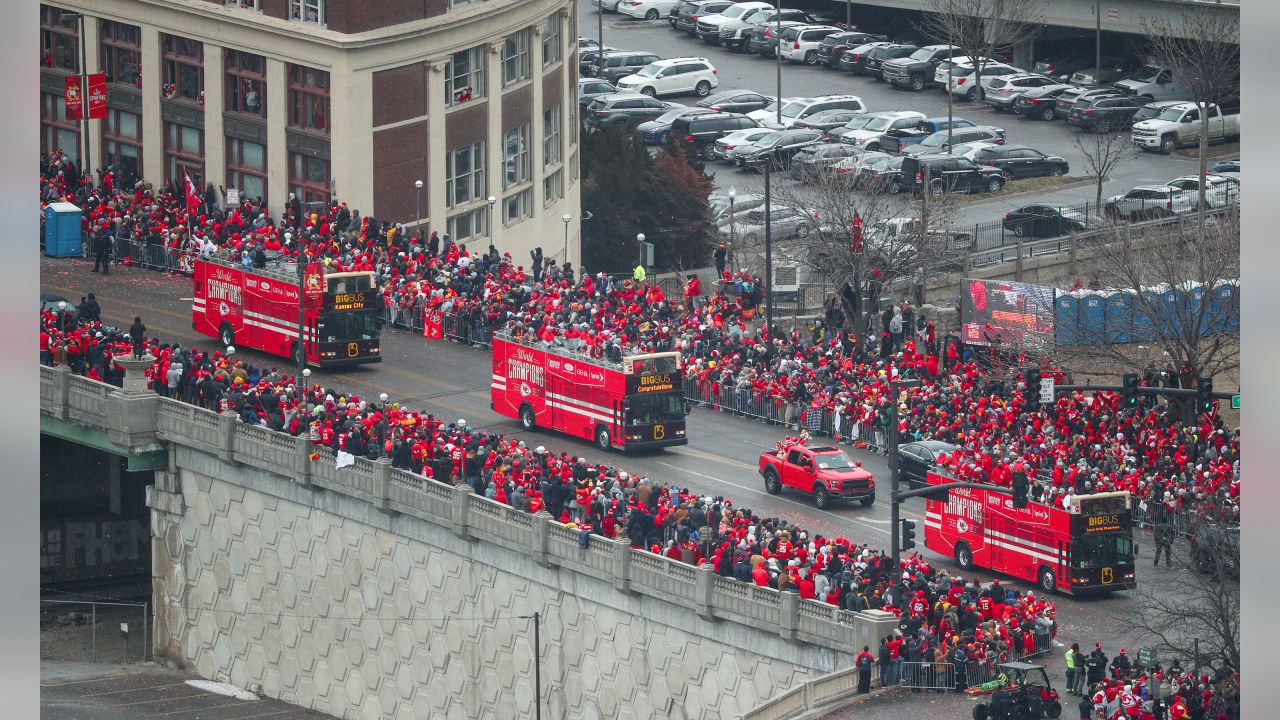 Kansas City Chiefs Super Bowl parade rolls on after earlier car chase