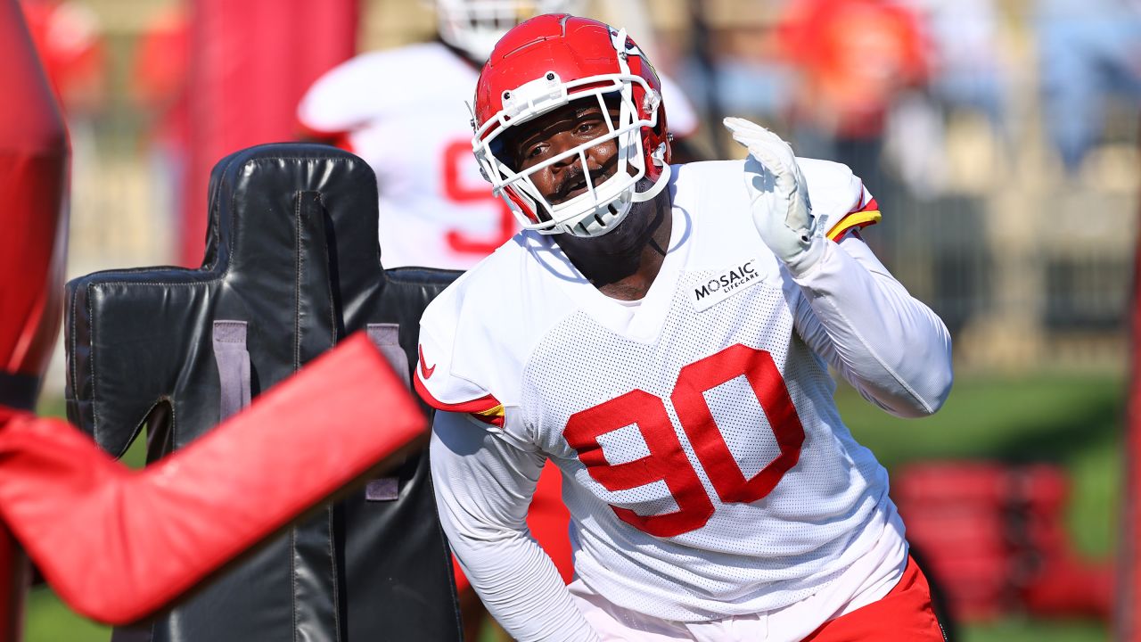 Chiefs] Cornell Powell impressed in camp today! : r/KansasCityChiefs