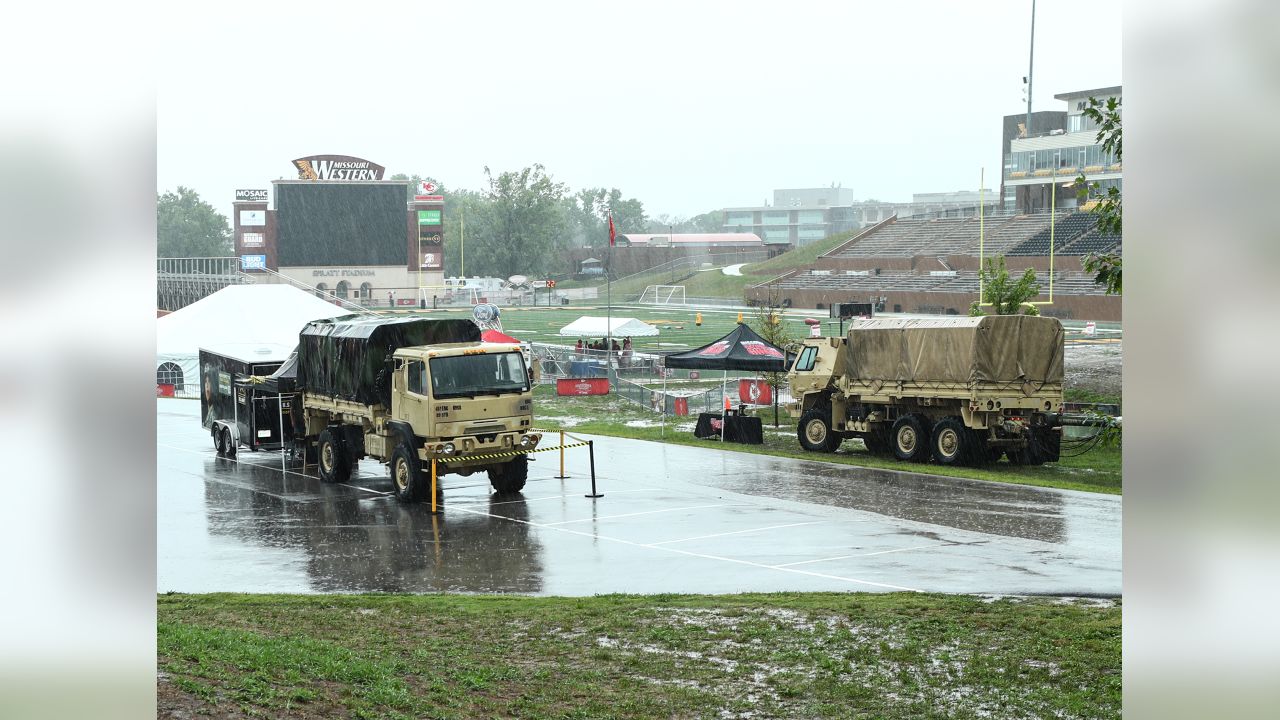 File:Kansas City Chiefs host military appreciation day at training camp  (7379105).jpg - Wikipedia