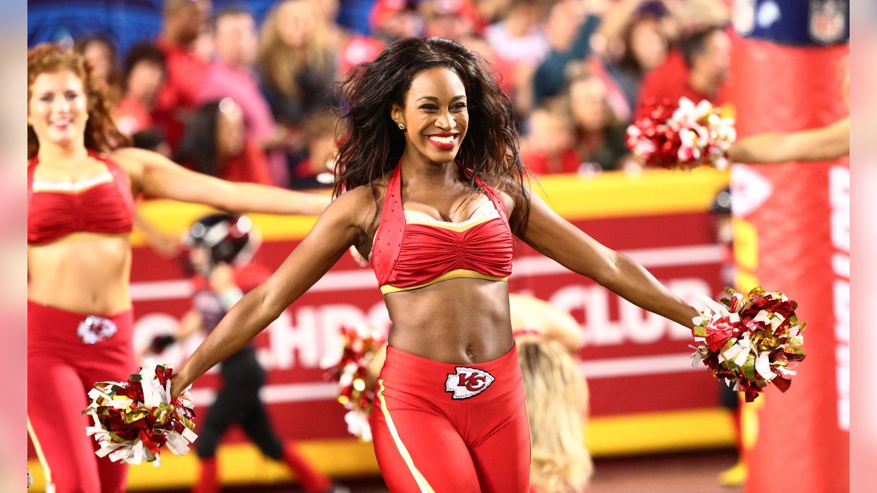 Photo Gallery: Cheerleaders Perform Vs. 49ers