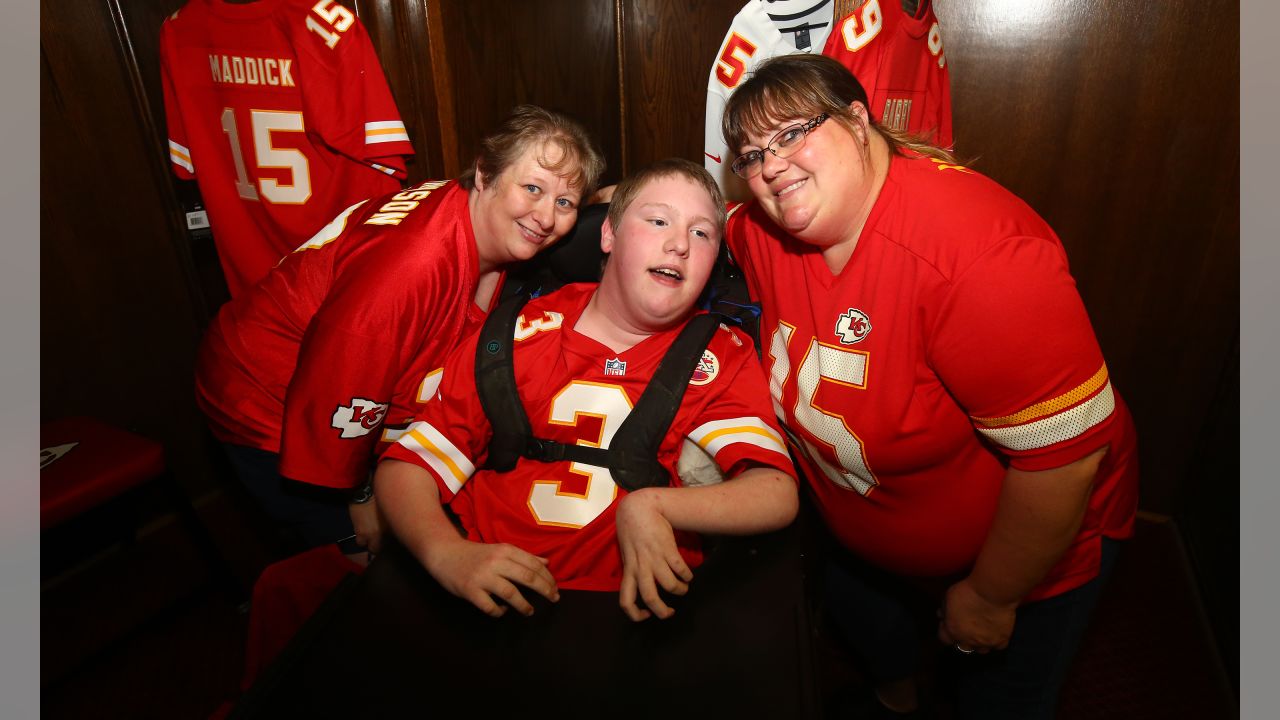 Chiefs host Fantasy Camp for Special Olympics Missouri athletes