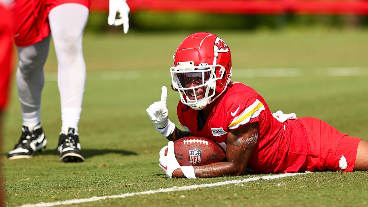 Kansas City Chiefs safety Bryan Cook passes the ball during NFL football  training camp Friday, Aug. 4, 2023, in St. Joseph, Mo. (AP Photo/Charlie  Riedel Stock Photo - Alamy