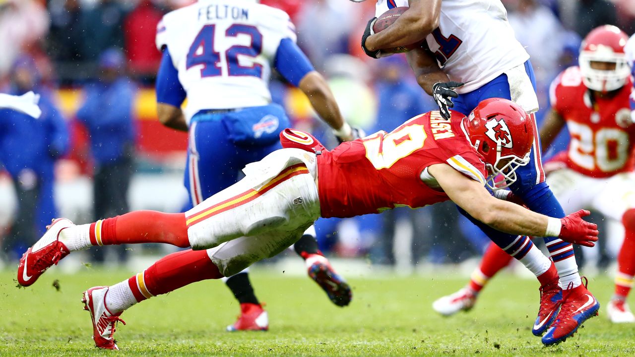 Photos: The Best Moments in Chiefs vs. Bills History