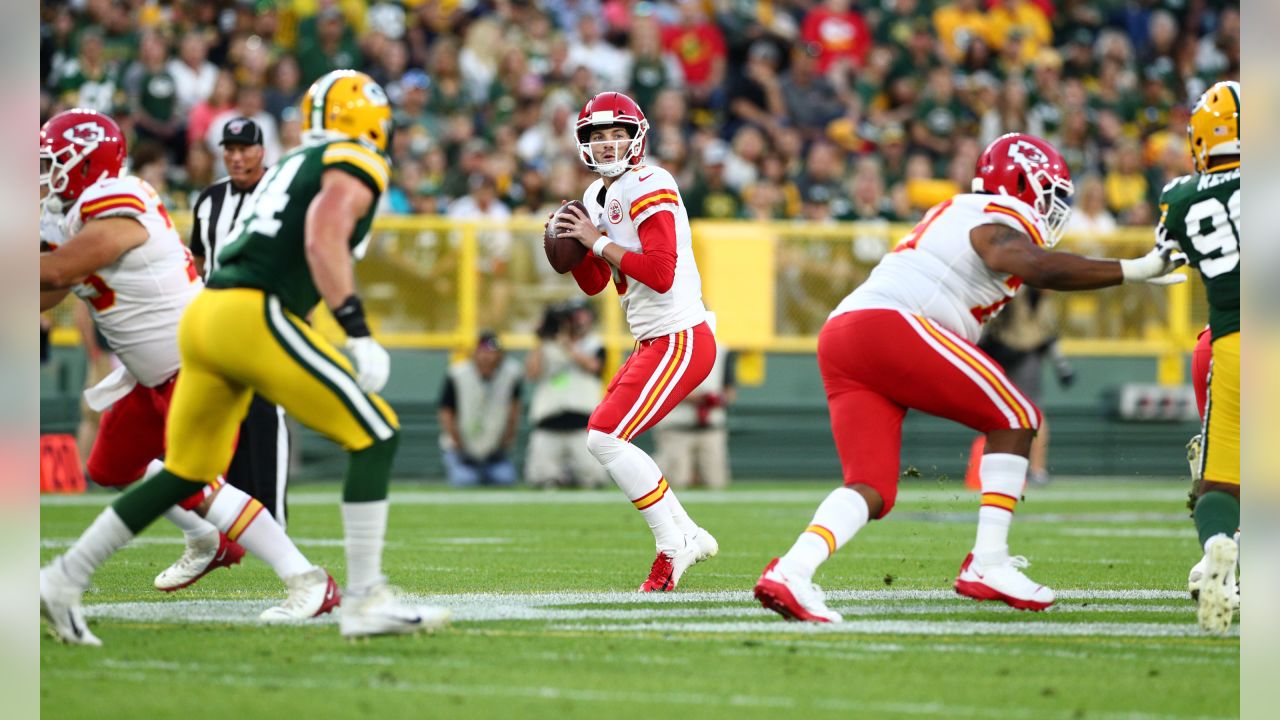 Photo Gallery: Chiefs vs. Packers Game Action