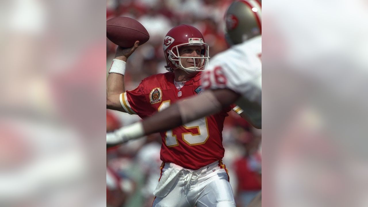 Joe Montana Kansas City Chiefs Editorial Photo - Image of chiefs,  footballgame: 156321441