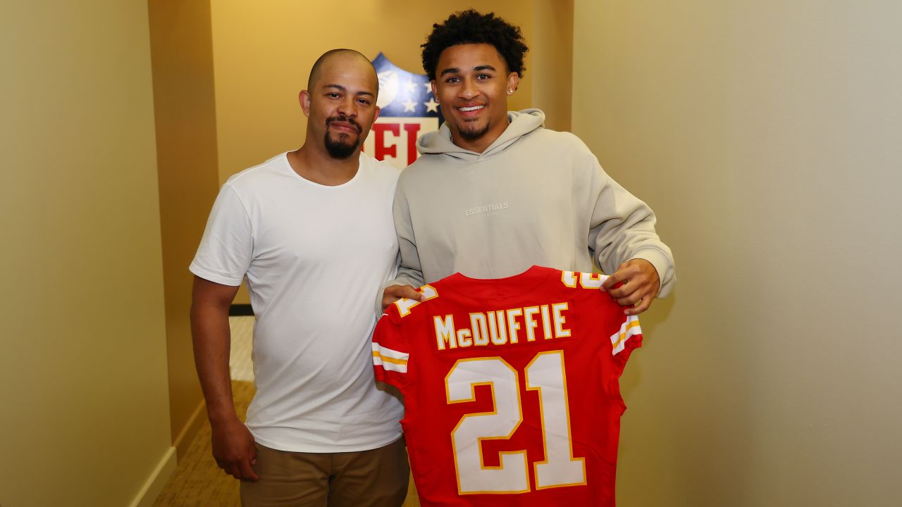 Photos: Trent McDuffie & George Karlaftis Arrive in Kansas City