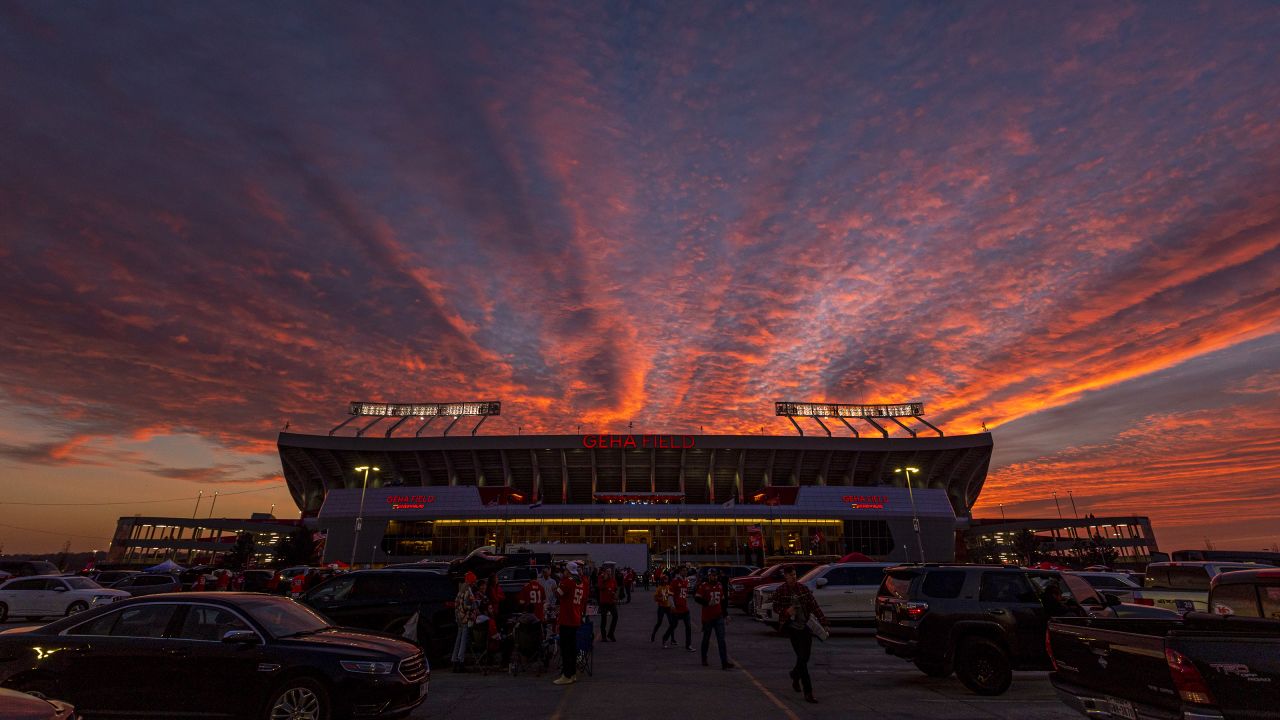 Chiefs schedule includes five primetime games, home contests on Christmas  Eve and New Year's Day, Social