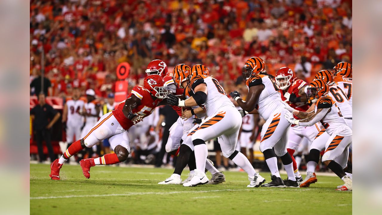 Photo Gallery: Chiefs vs. Bengals Game Action