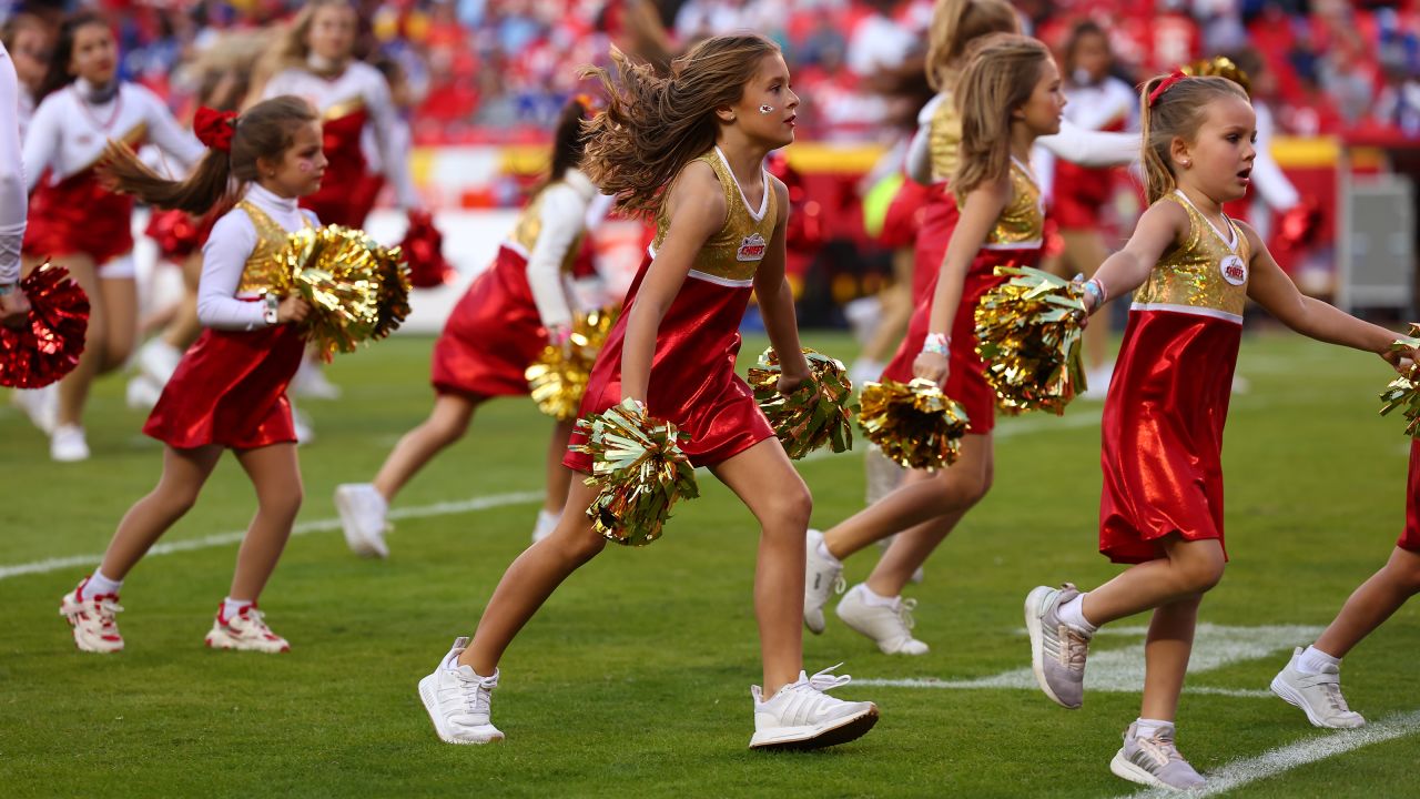 Photos: Junior Chiefs Cheerleaders Perform