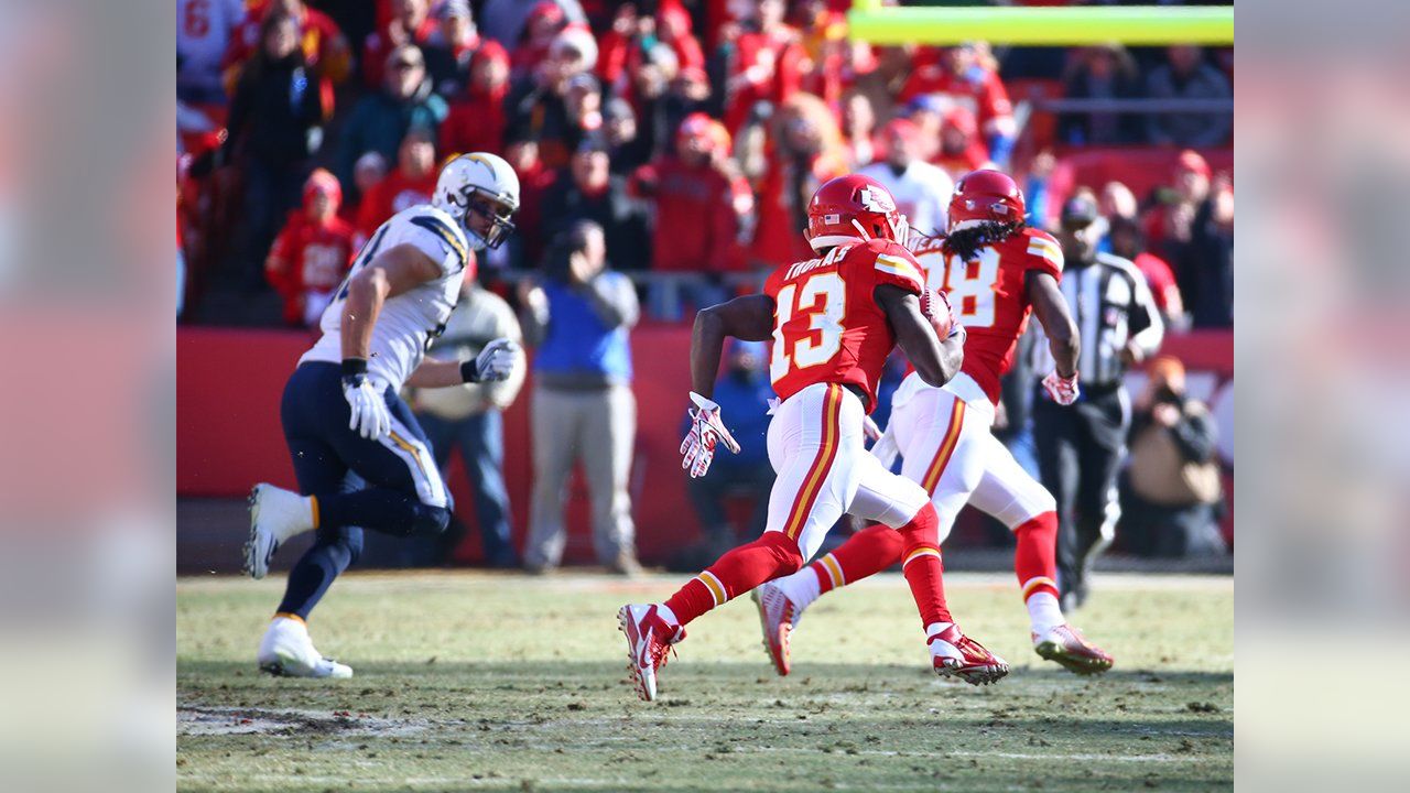 13,080 Chargers V Chiefs Stock Photos, High-Res Pictures, and Images -  Getty Images