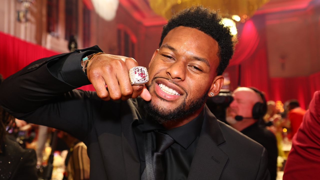 Kansas City Chiefs Celebrate Super Bowl Win in Ring Ceremony, Photos – WWD