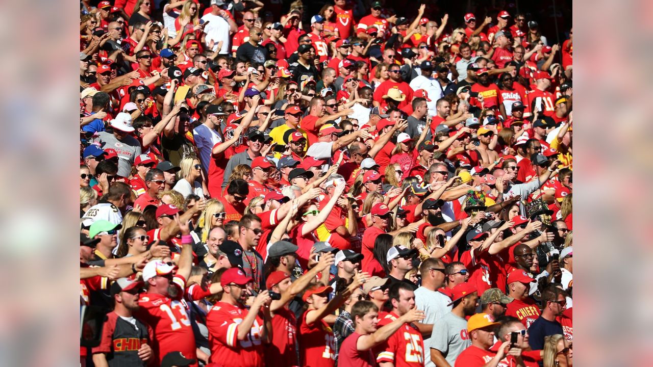 5,481 Kansas City Chiefs Fans Stock Photos, High-Res Pictures, and Images -  Getty Images