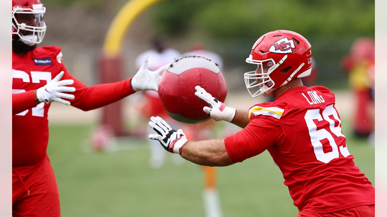 Kansas City Chiefs tight end Jody Fortson smiles during training