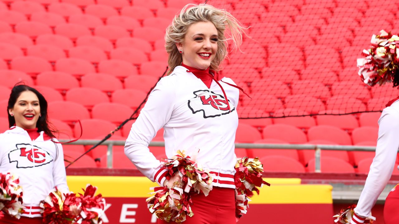 Photos: Chiefs Cheerleaders from Week 16 vs. Pittsburgh Steelers