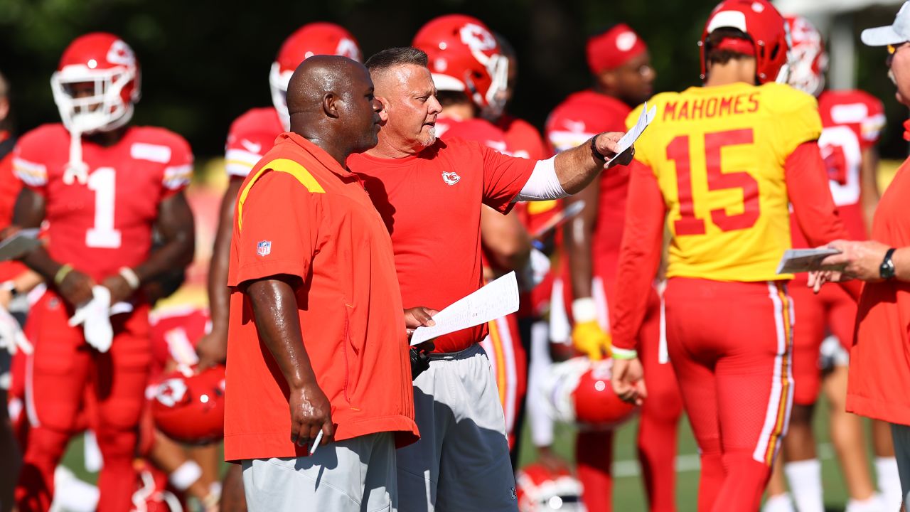 Kansas City Chiefs defensive tackle Khalen Saunders watches a drill during  NFL football training camp Thursday, Aug. 11, 2022, in St. Joseph, Mo. (AP  Photo/Charlie Riedel Stock Photo - Alamy