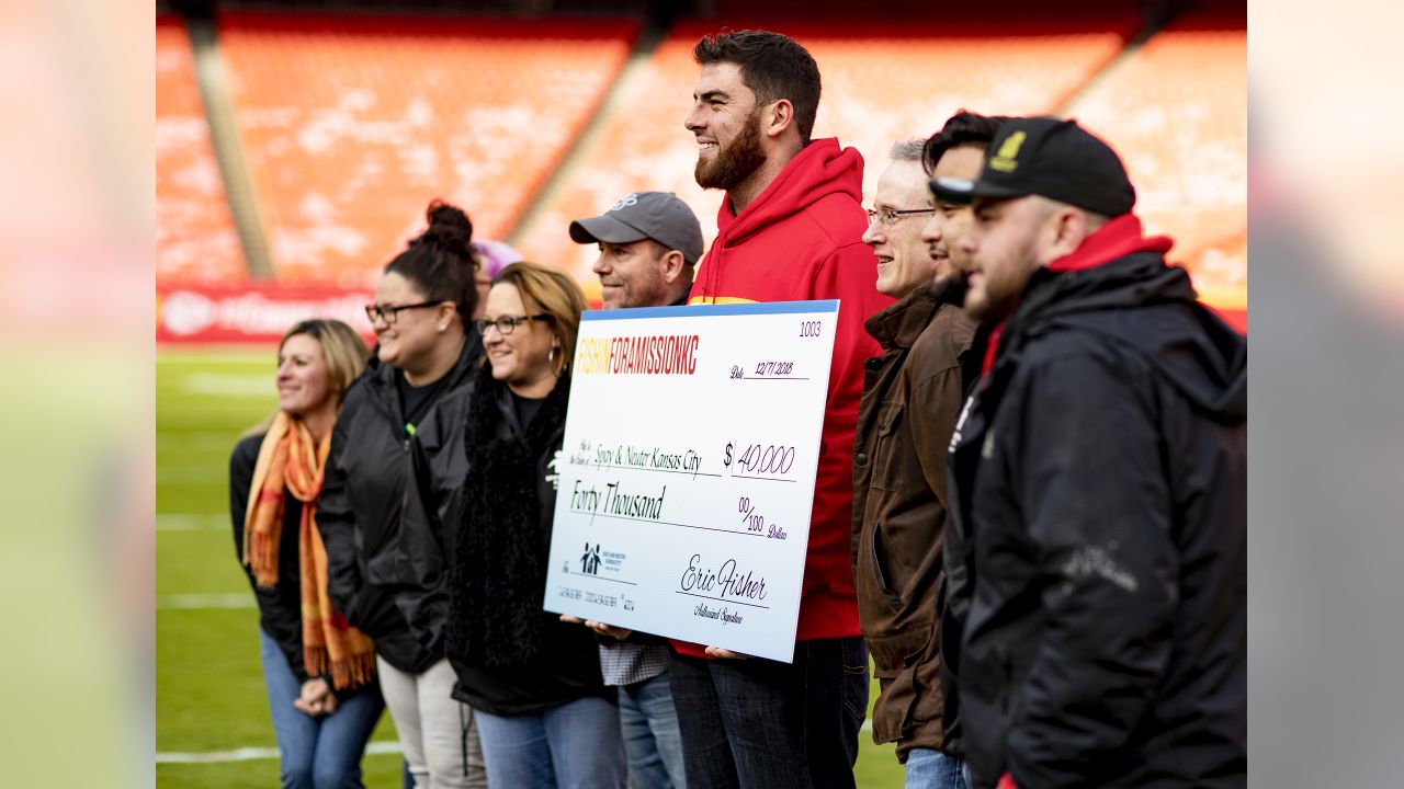 Kansas City Chiefs nominate LT Eric Fisher for Salute to Service Award