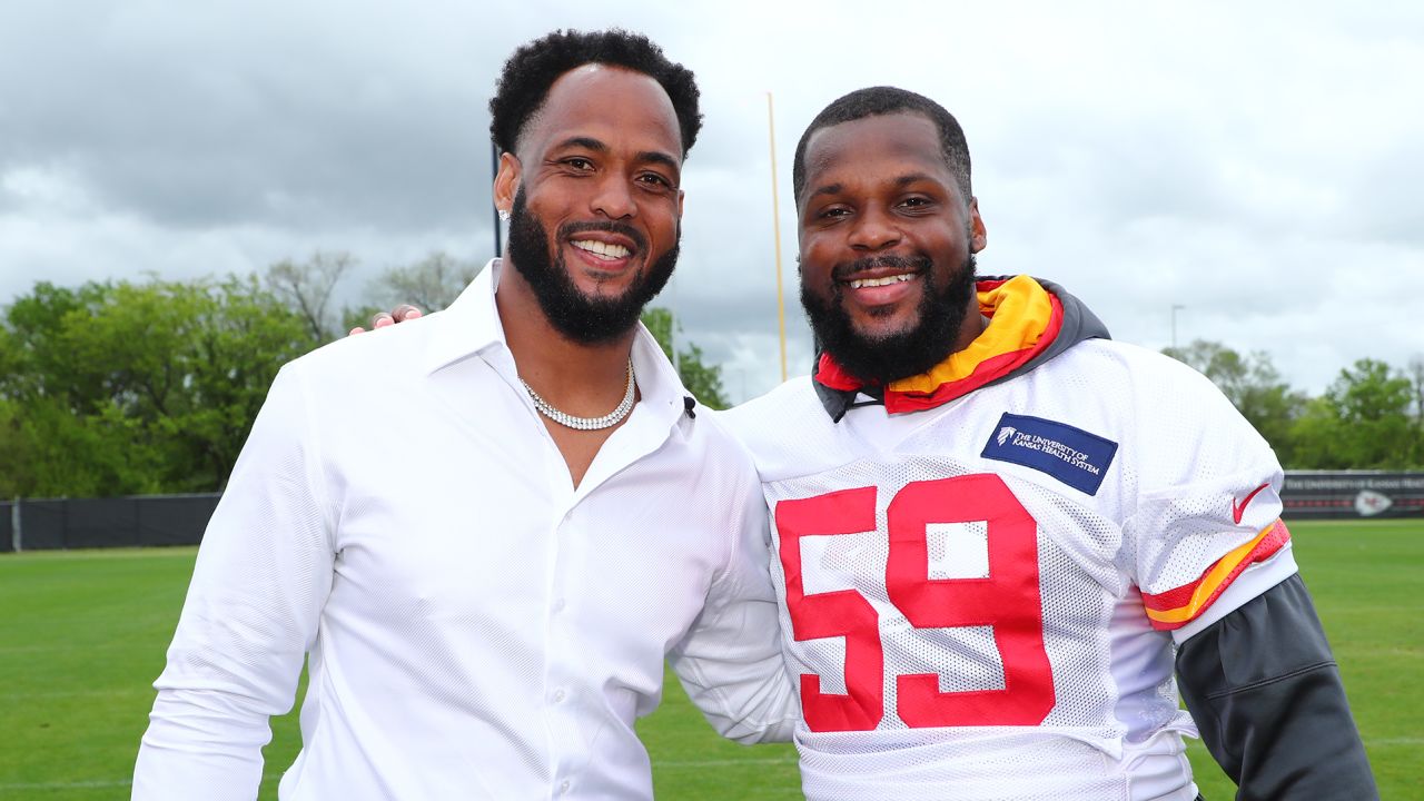 Raiders agree to terms with former Chiefs veteran linebacker Derrick Johnson  - Silver And Black Pride