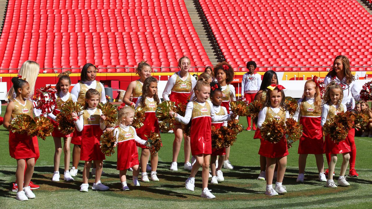 Photos: Junior Chiefs Cheerleaders Perform