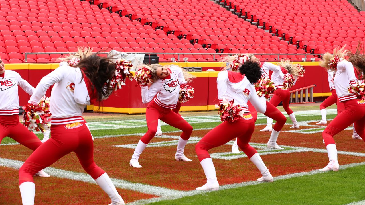 Detroit PAL Football 2016: The Westside Steelers Cheerleaders (8-13-2016) 