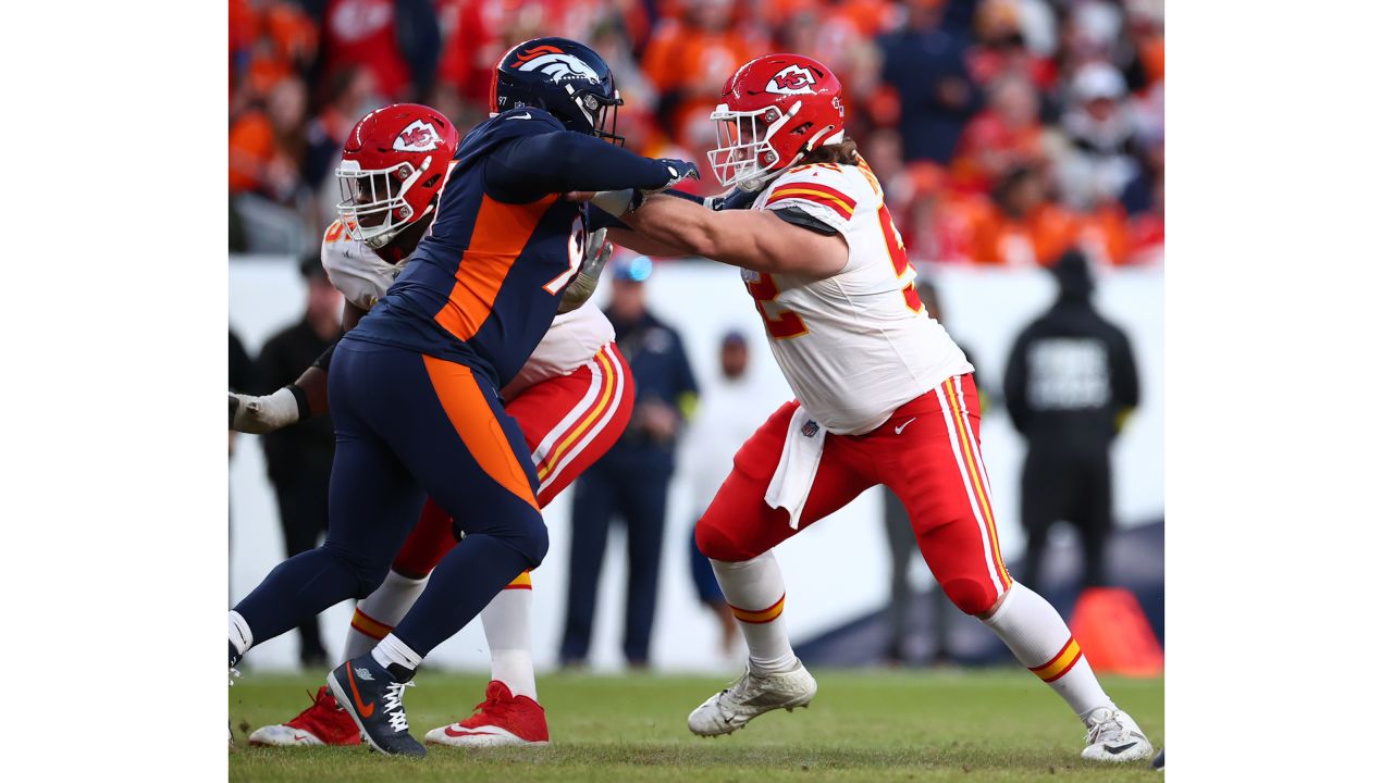 chiefs vs broncos live