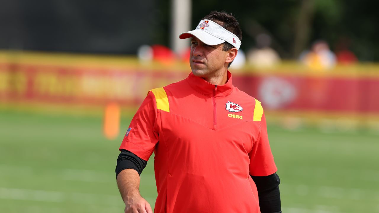 Kansas City Chiefs defensive end Mike Danna participates in a drill during  NFL football training camp Sunday, Aug. 7, 2022, in St. Joseph, Mo. (AP  Photo/Charlie Riedel Stock Photo - Alamy