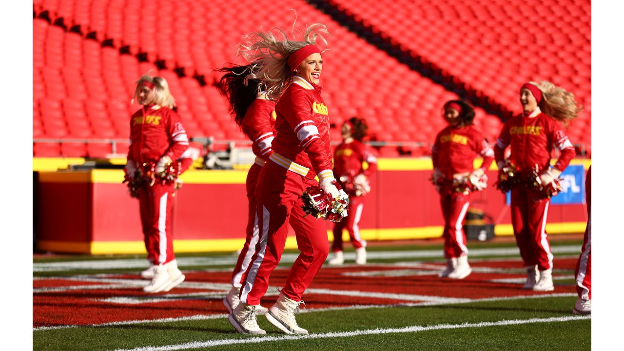 Photos: Chiefs Cheer and Entertainment from Week 10 vs. Jacksonville Jaguars