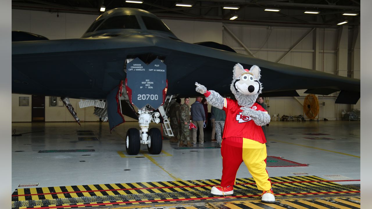 KC Wolf visits Whiteman AFB Youth Center > Whiteman Air Force Base >  Article Display