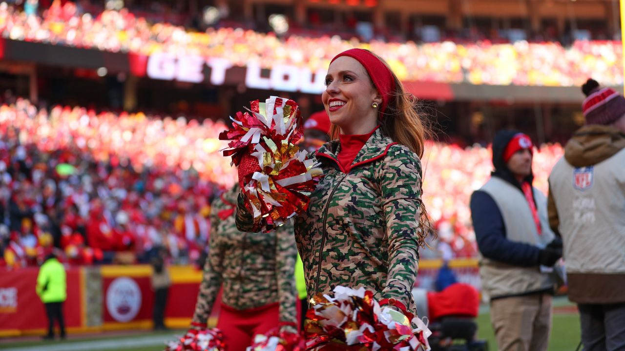 Photos: Chiefs Cheer and Entertainment from Week 10 vs. Jacksonville Jaguars