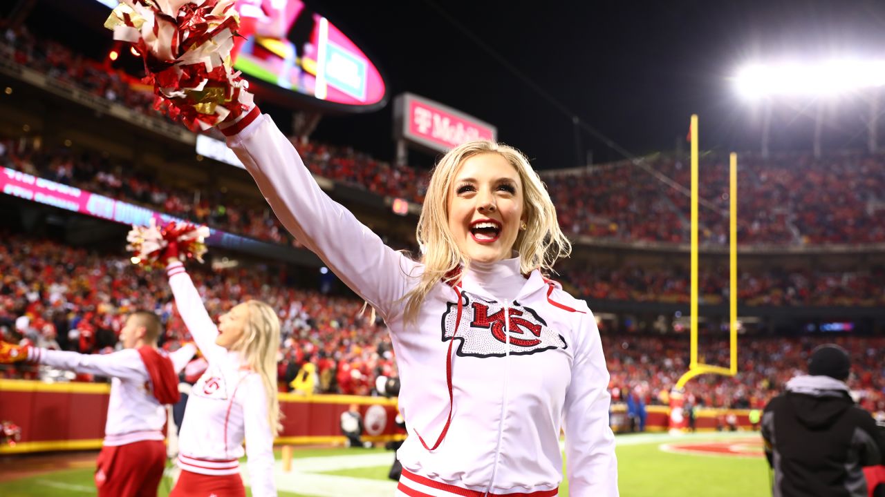 Photos: Chiefs Cheerleaders from Week 8 vs. New York Giants