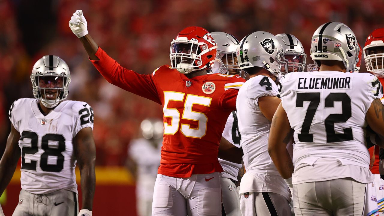 Kansas City Chiefs vs. Las Vegas Raiders. Fans support on NFL Game.  Silhouette of supporters, big screen with two rivals in background Stock  Photo - Alamy