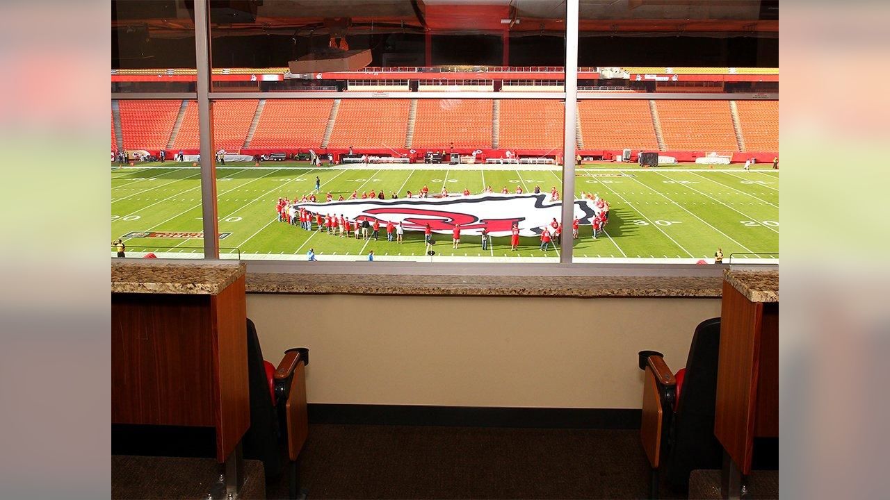 Kansas City Chiefs Sideline Benches by Dragon Seats