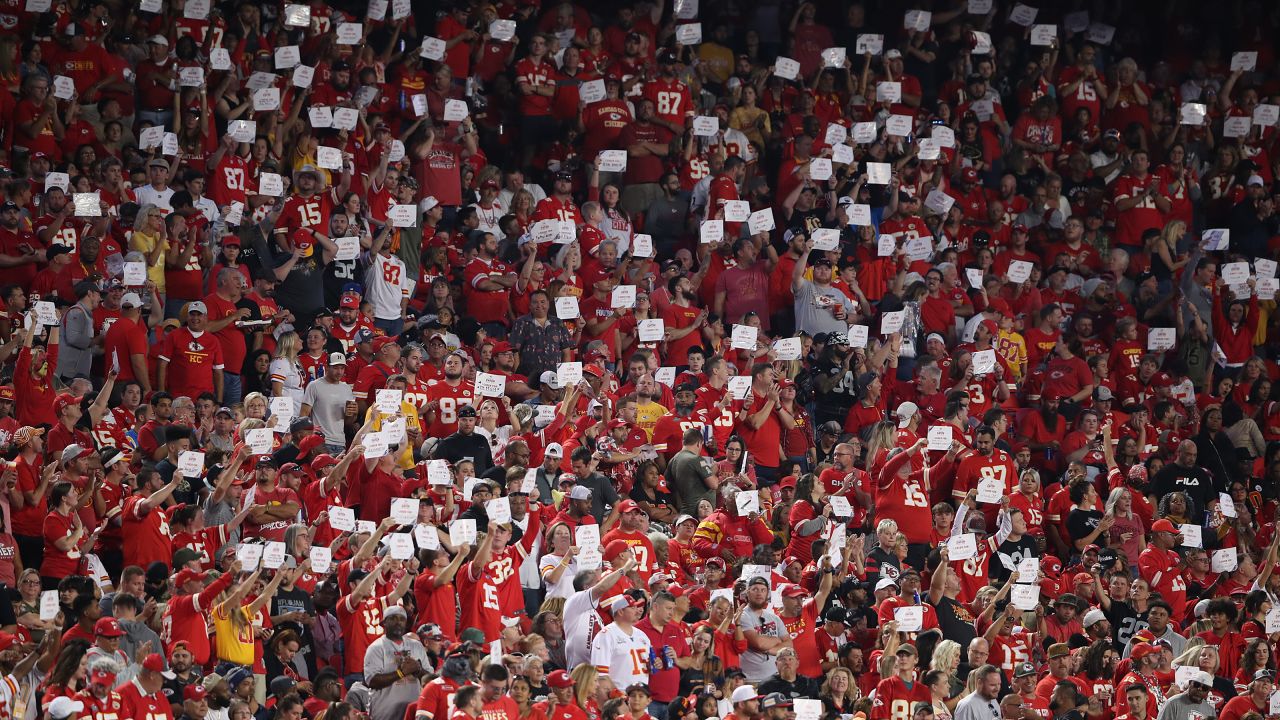 Kansas City Chiefs vs. Las Vegas Raiders. Fans support on NFL Game.  Silhouette of supporters, big screen with two rivals in background Stock  Photo - Alamy