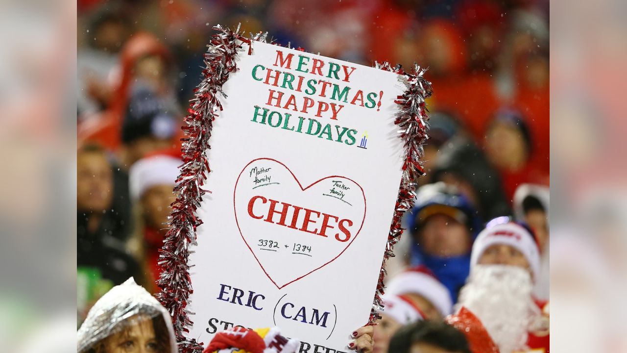 Kansas City Chiefs on X: Merry Christmas & Happy Holidays