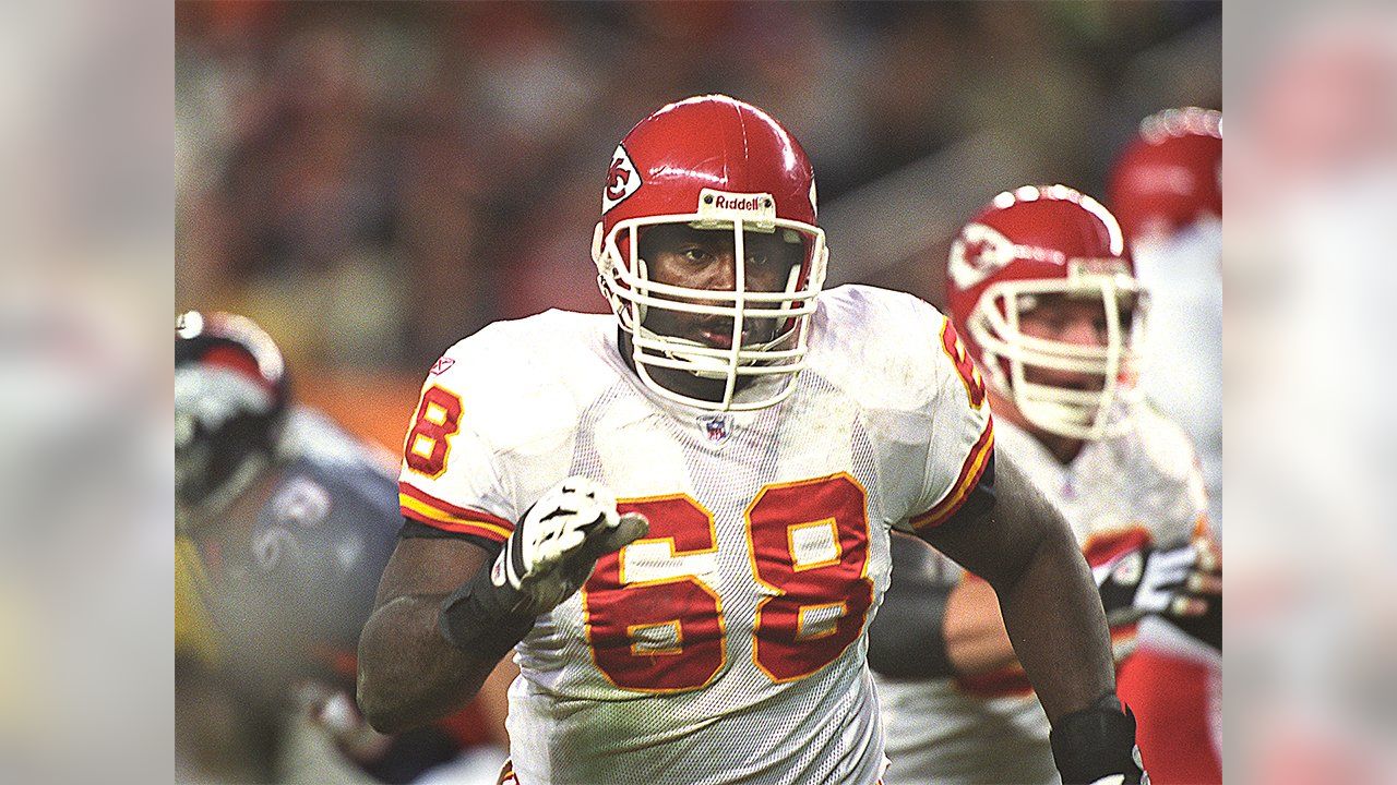 Closeup of Kansas City Chiefs Bobby Bell during game vs Oakland