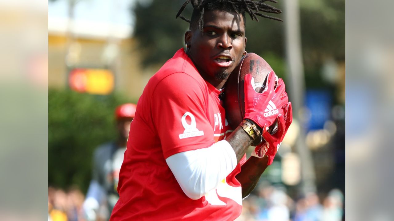 Tyreek Hill earning a ton of praise at Pro Bowl practice