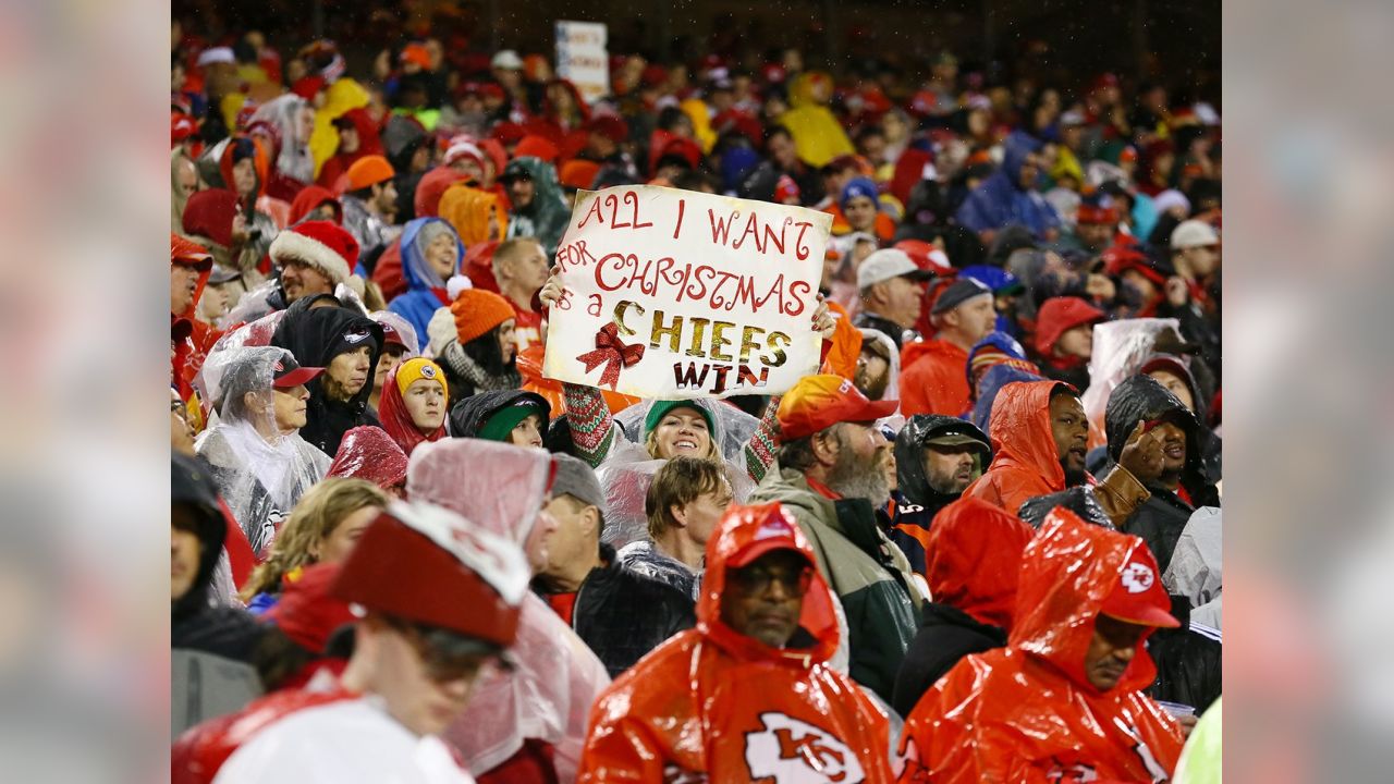 Photo Gallery: Best Of Chiefs Fans Holiday Signs