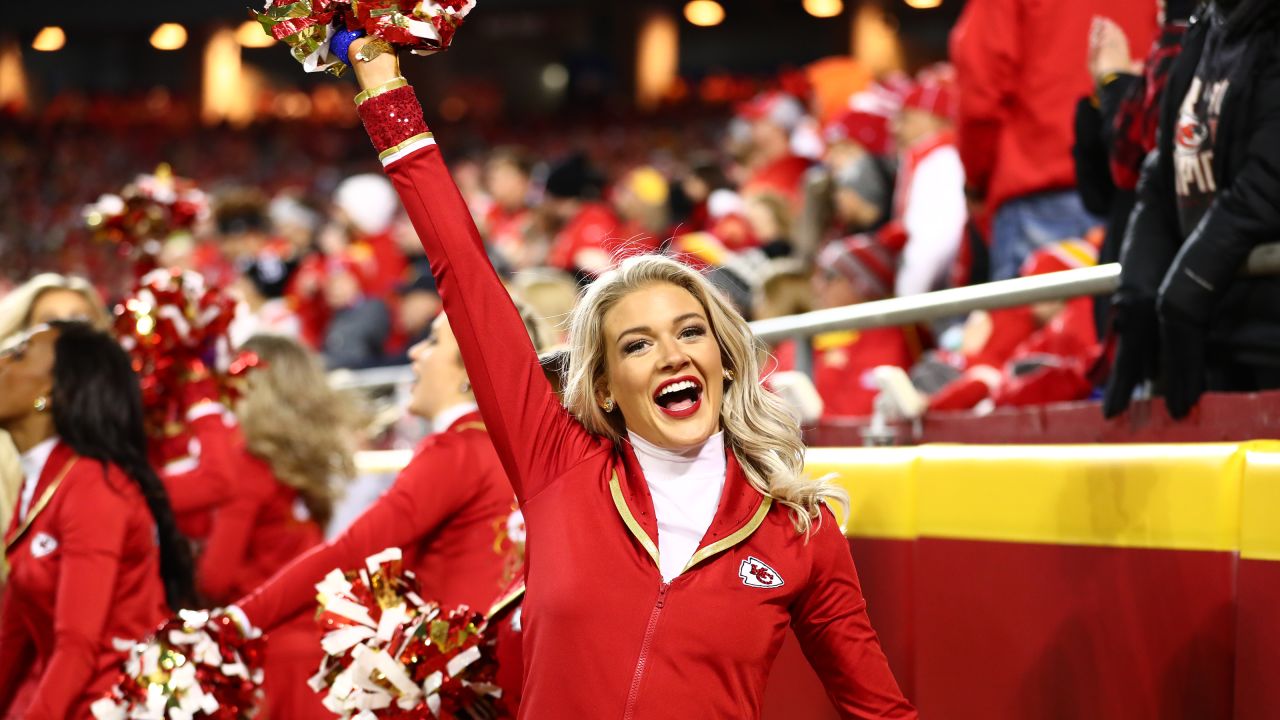 Kansas City Chiefs Cheerleaders Photos from Week 13 – Ultimate