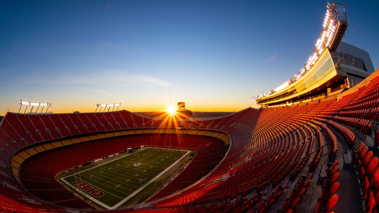 Chiefs schedule includes five primetime games, home contests on Christmas  Eve and New Year's Day, Social