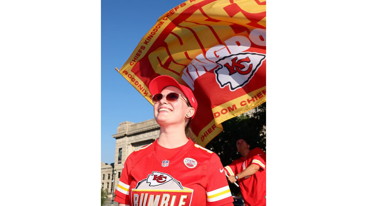 Chiefs fans celebrate first Red Friday of 2022 season