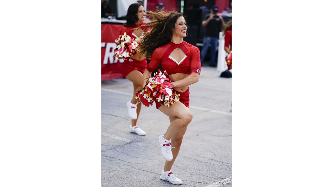 Photos: Chiefs Cheerleaders from Pre Season Week 2 vs. The