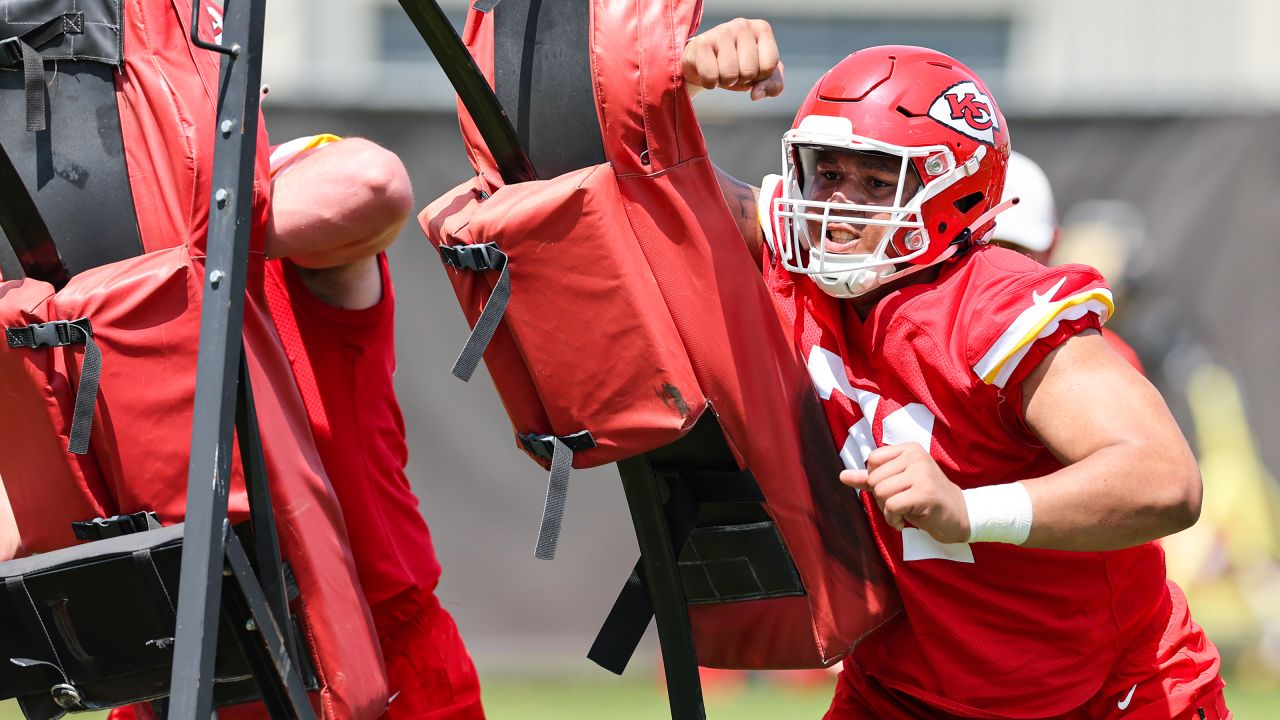 Pre-Camp Breakdown: A Closer Look at the Chiefs' Offensive Line