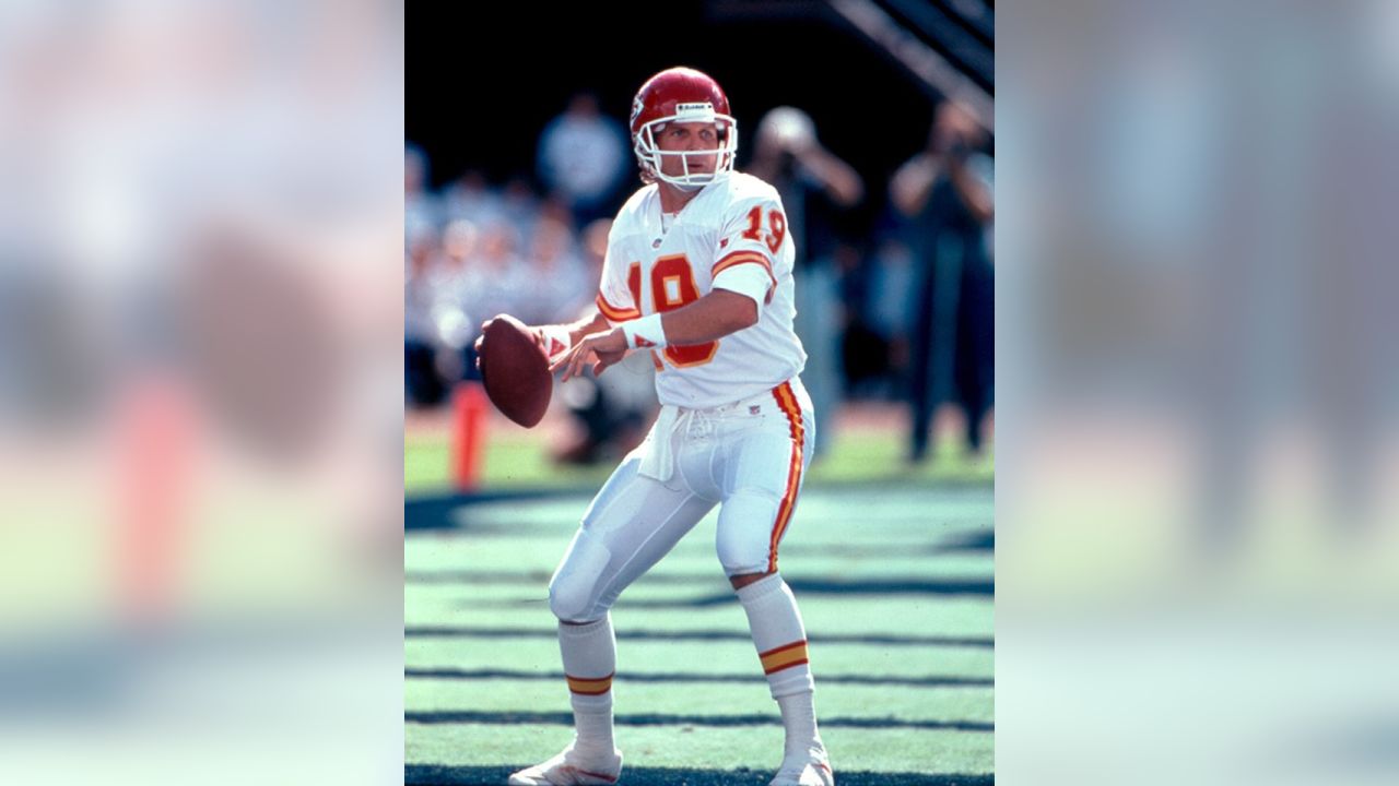 Joe Montana Kansas City Chiefs Editorial Photo - Image of sports, national:  39072616