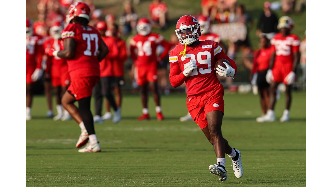 Kansas City Chiefs tight end Noah Gray catches a ball during NFL football  training camp Friday, Aug. 4, 2023, in St. Joseph, Mo. (AP Photo/Charlie  Riedel Stock Photo - Alamy